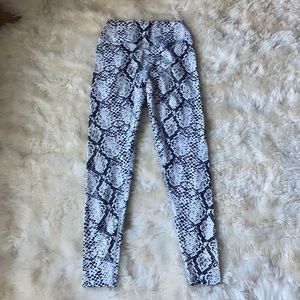 Balance Athletica leggings